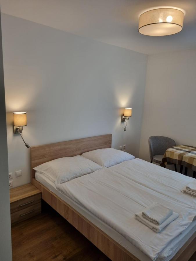 Adam Apartmanhaz Siófok Kamer foto