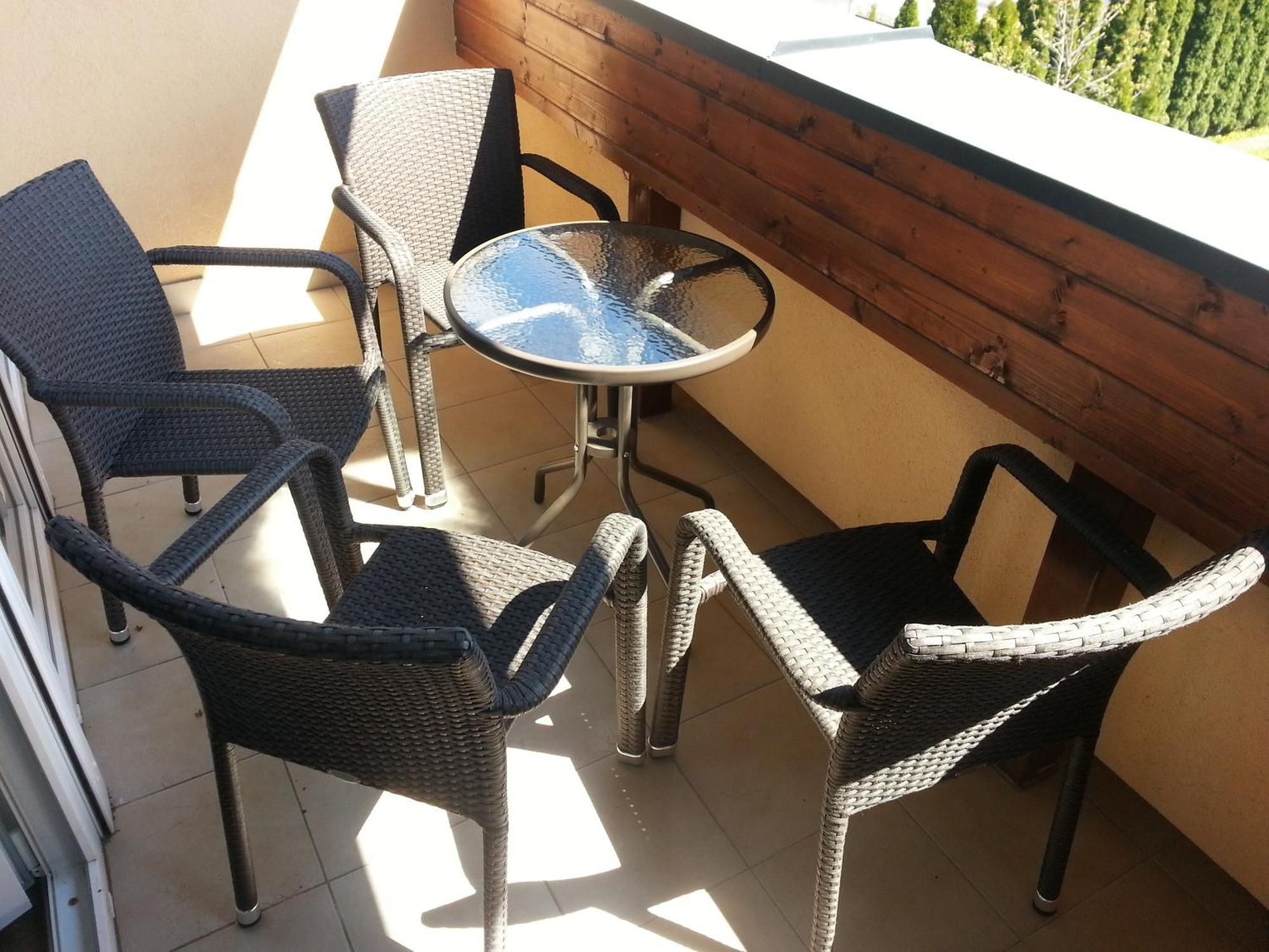 Adam Apartmanhaz Siófok Buitenkant foto