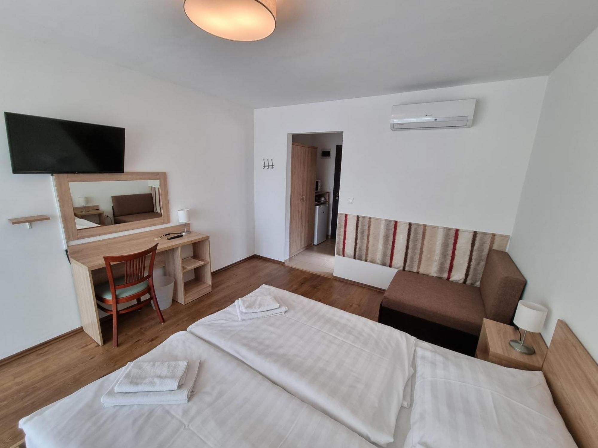 Adam Apartmanhaz Siófok Kamer foto