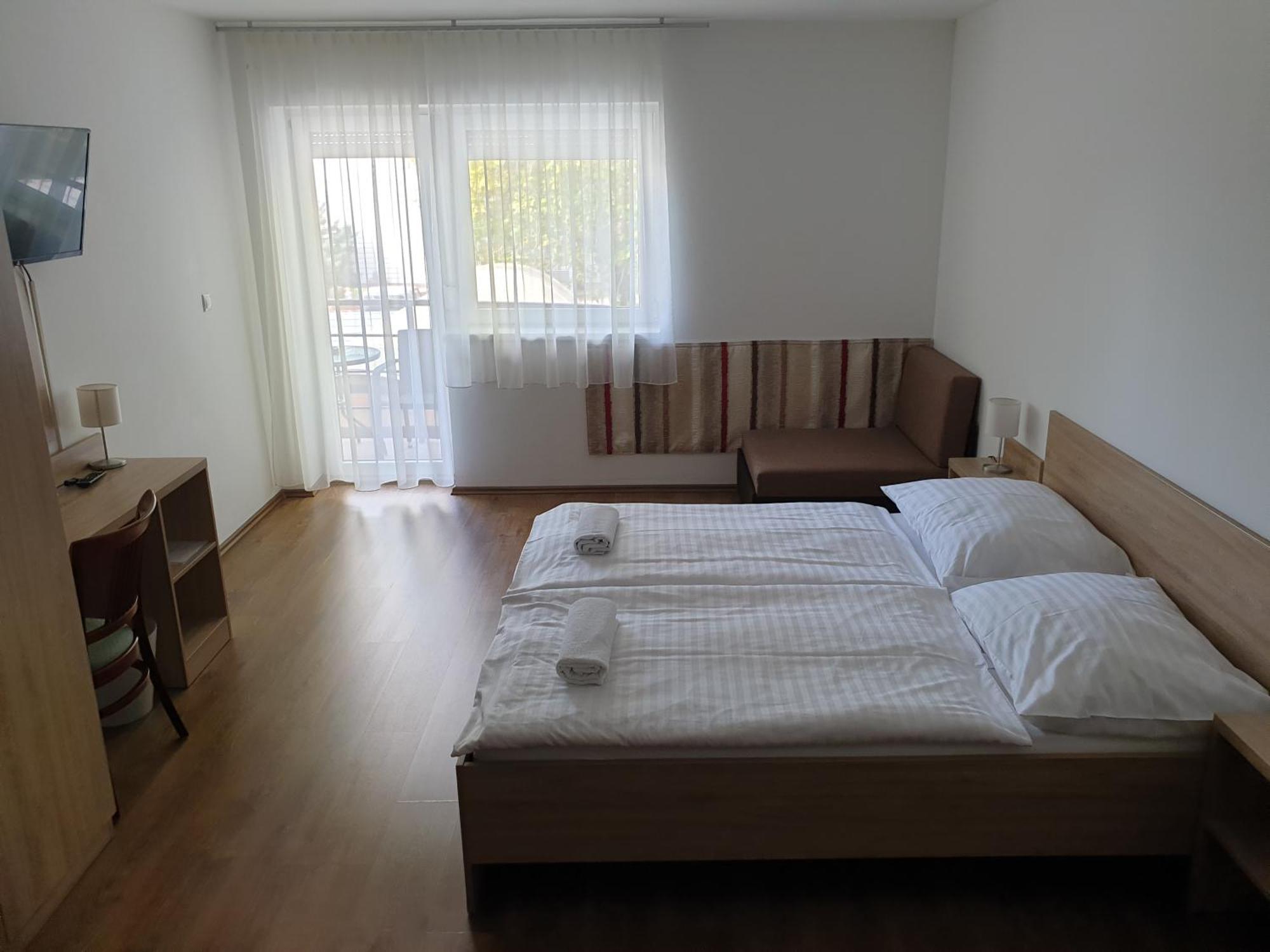Adam Apartmanhaz Siófok Kamer foto